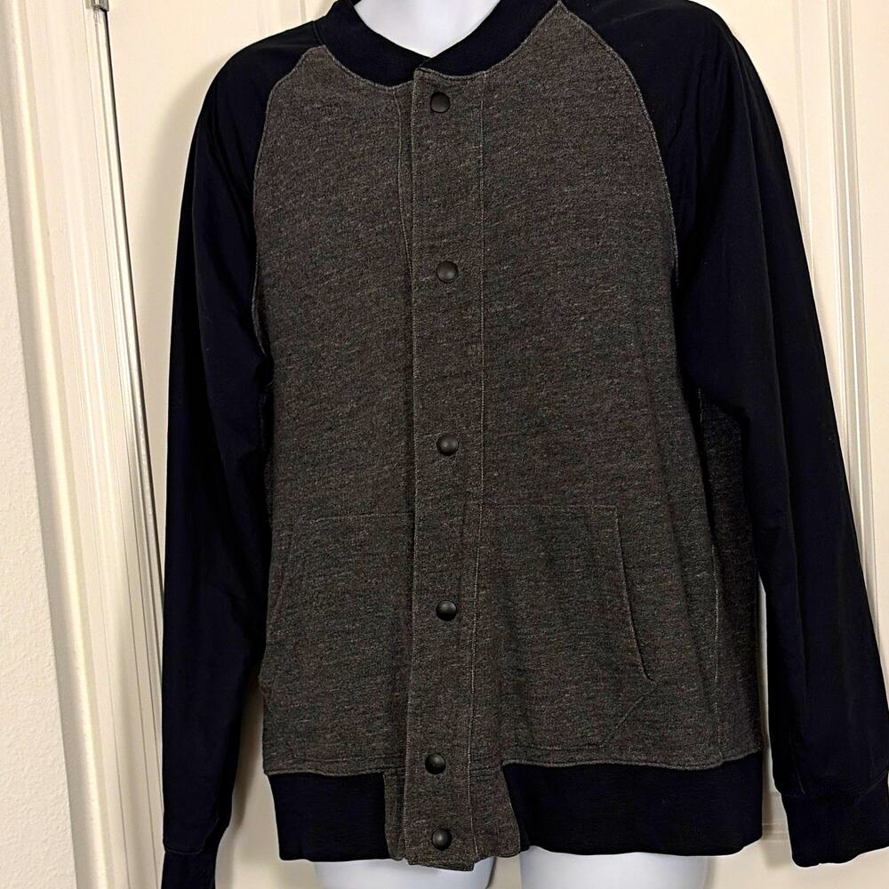 J.CREW Men's Varsity Jacket L Gray Black Snap Front Pockets Short Regular Fit